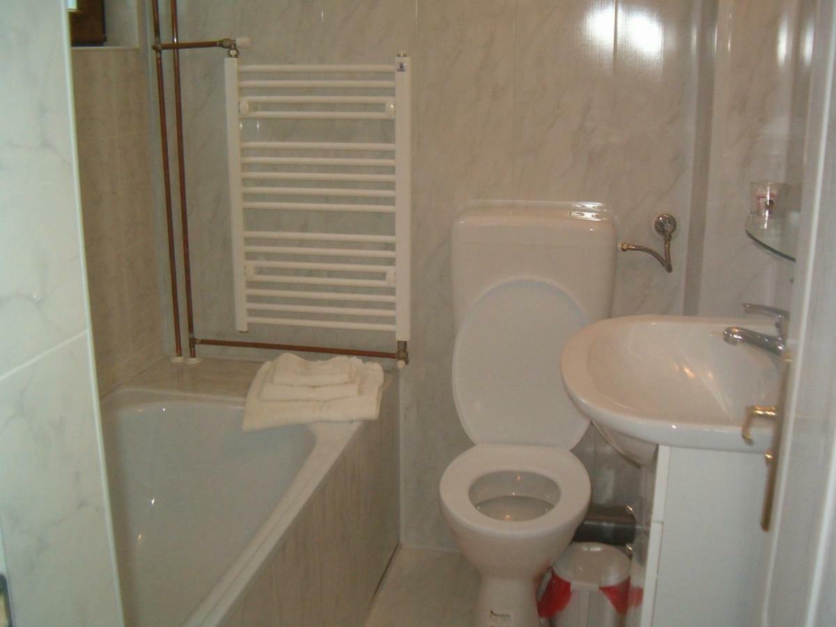 Hotel Casa Alexandru Azuga Zewnętrze zdjęcie